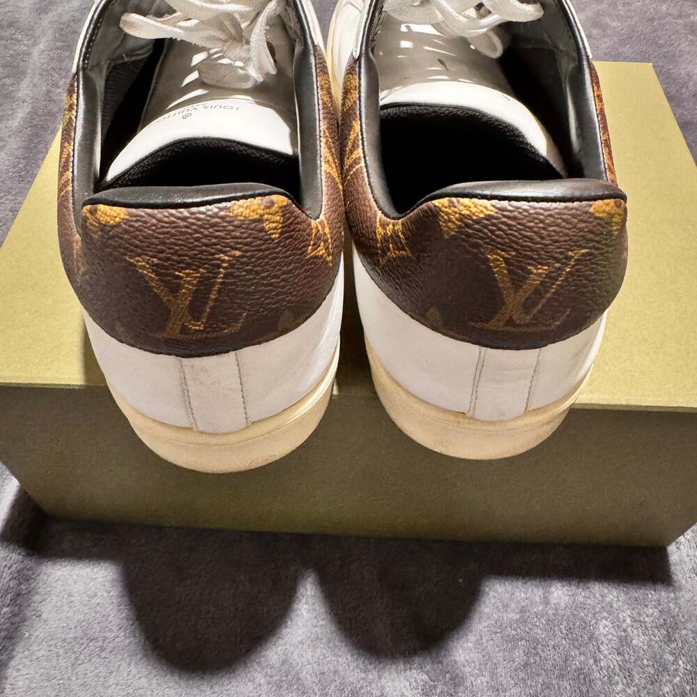 Louis Vuitton Monogram White Leather Sneakers - Picture 4 of 8